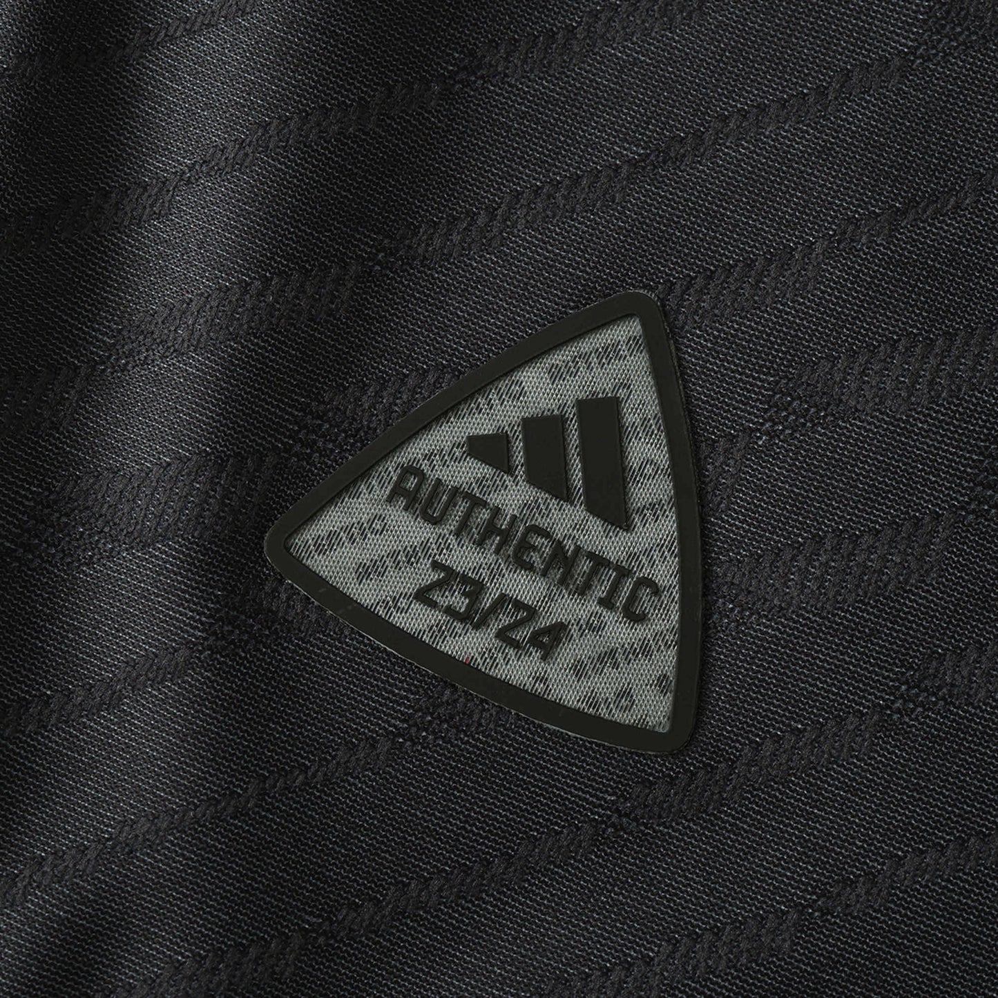 REAL MADRID 23/24 Y-3 BLACK KIT