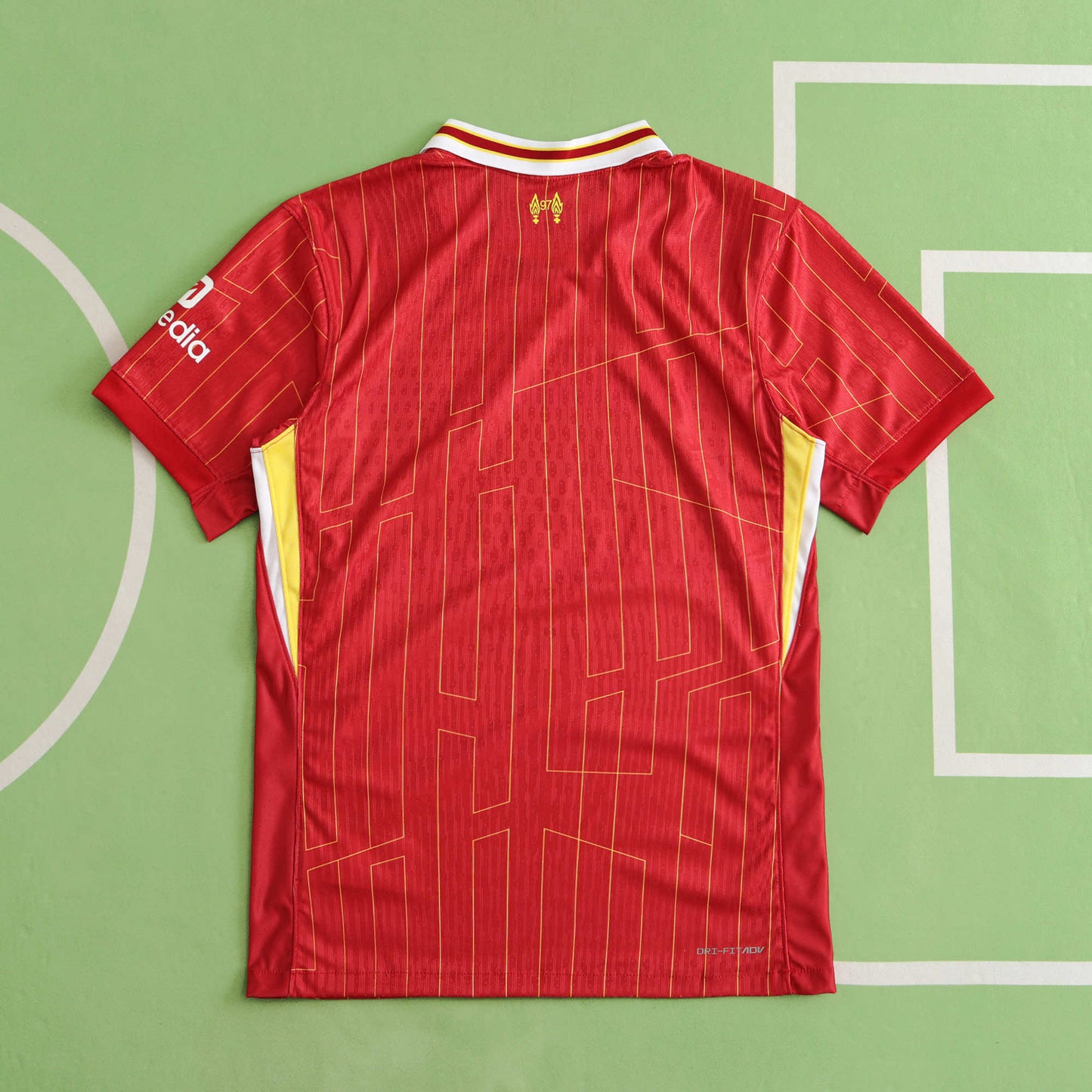 LIVERPOOL 24/25 HOME KIT