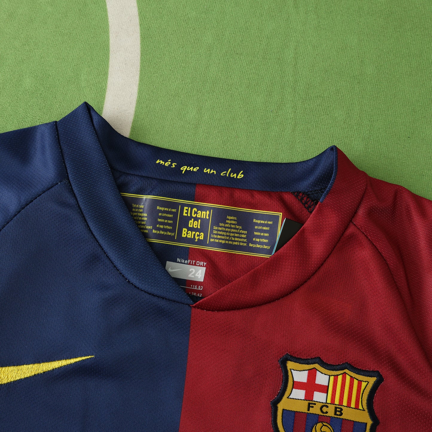 FC BARCELONA 08/09 HOME KIT (KIDS)