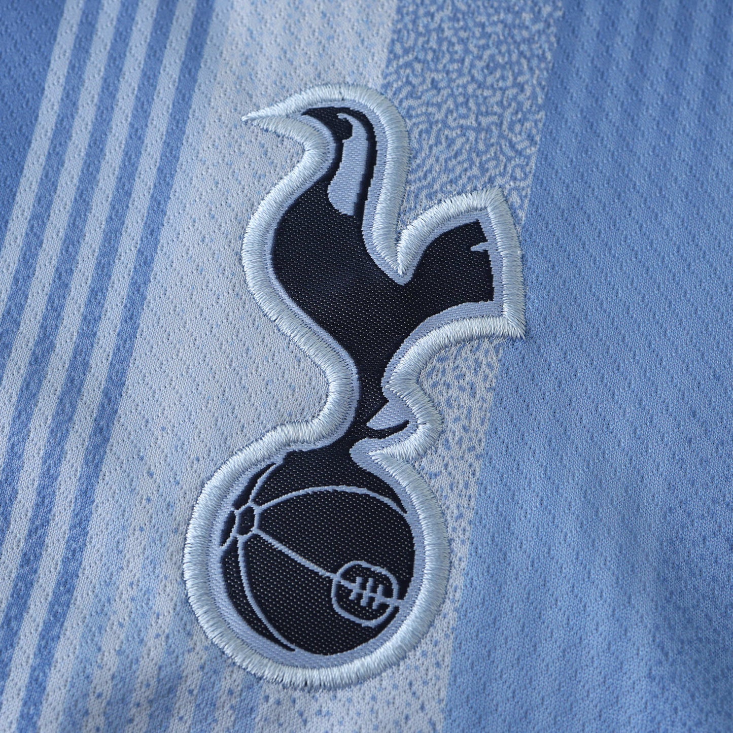 TOTTENHAM HOTSPUR 24/25 HOME KIT (KIDS)