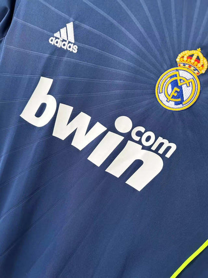 REAL MADRID 10/11 AWAY RETRO