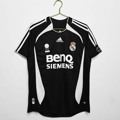 REAL MADRID 06/07 THIRD KIT RETRO