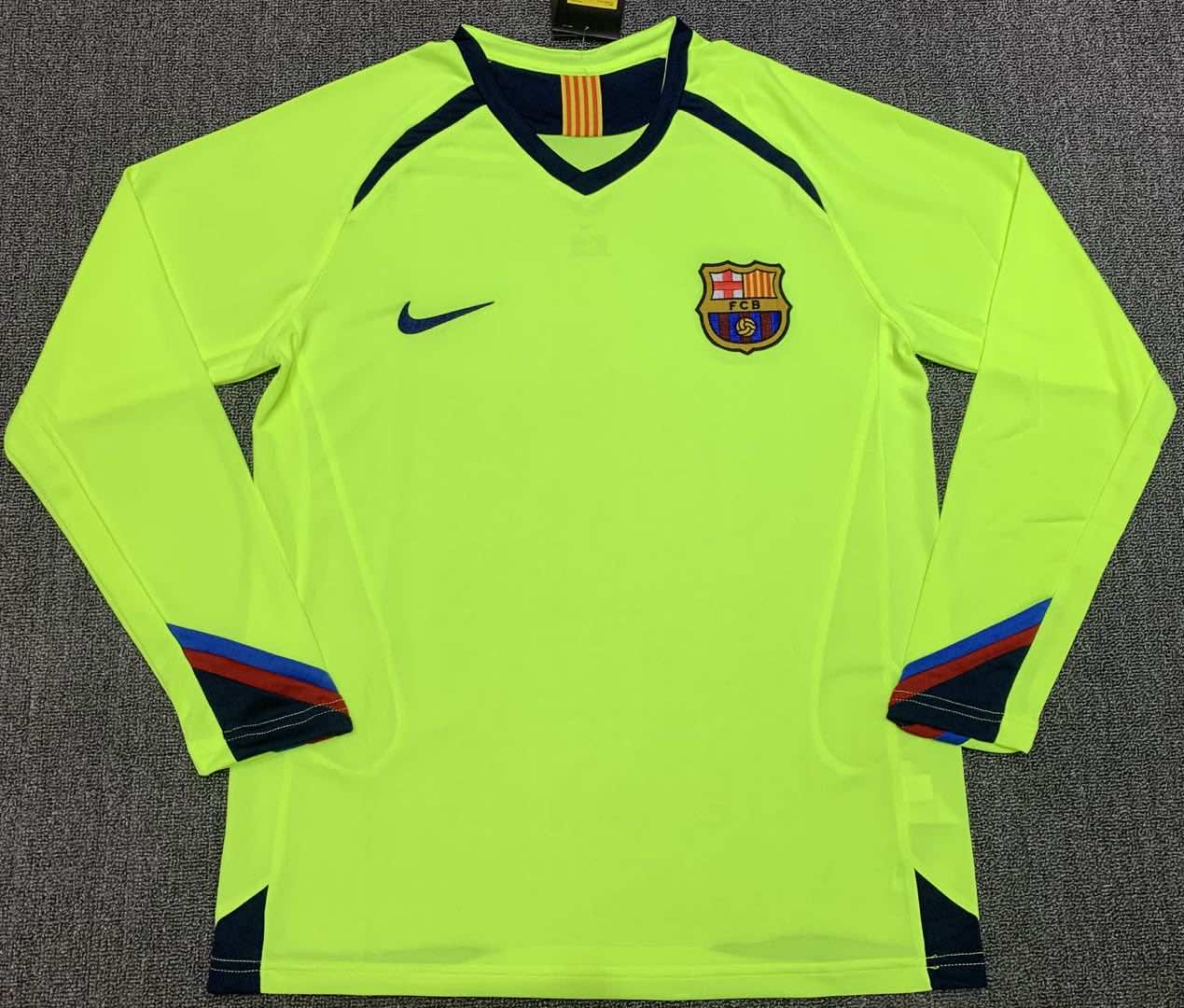 FC BARCELONA 05/06 AWAY RETRO LONG SLEEVE