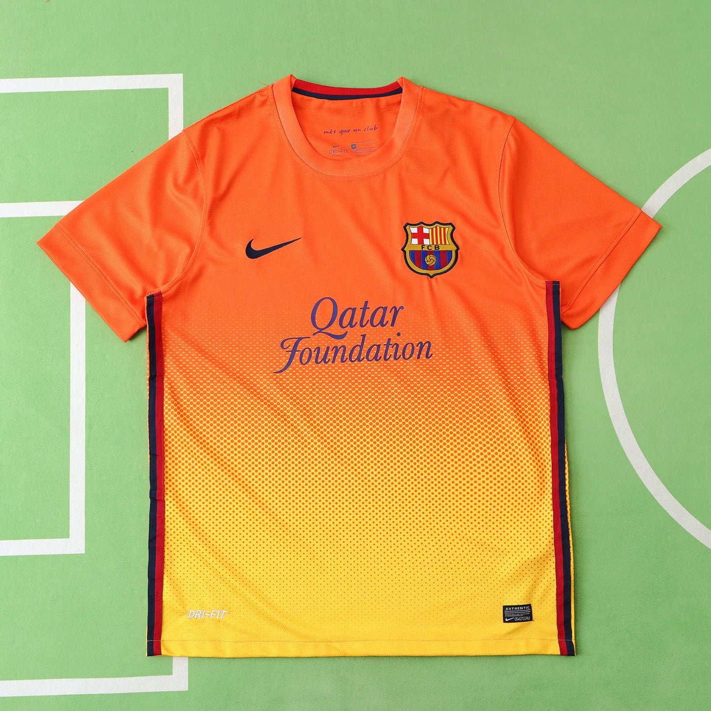 FC BARCELONA 12/13 AWAY RETRO