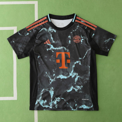 FC BAYERN MUNICH AWAY KIT (KIDS)