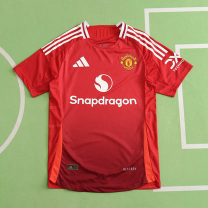 MANCHESTER UNITED 24/25 HOME KIT