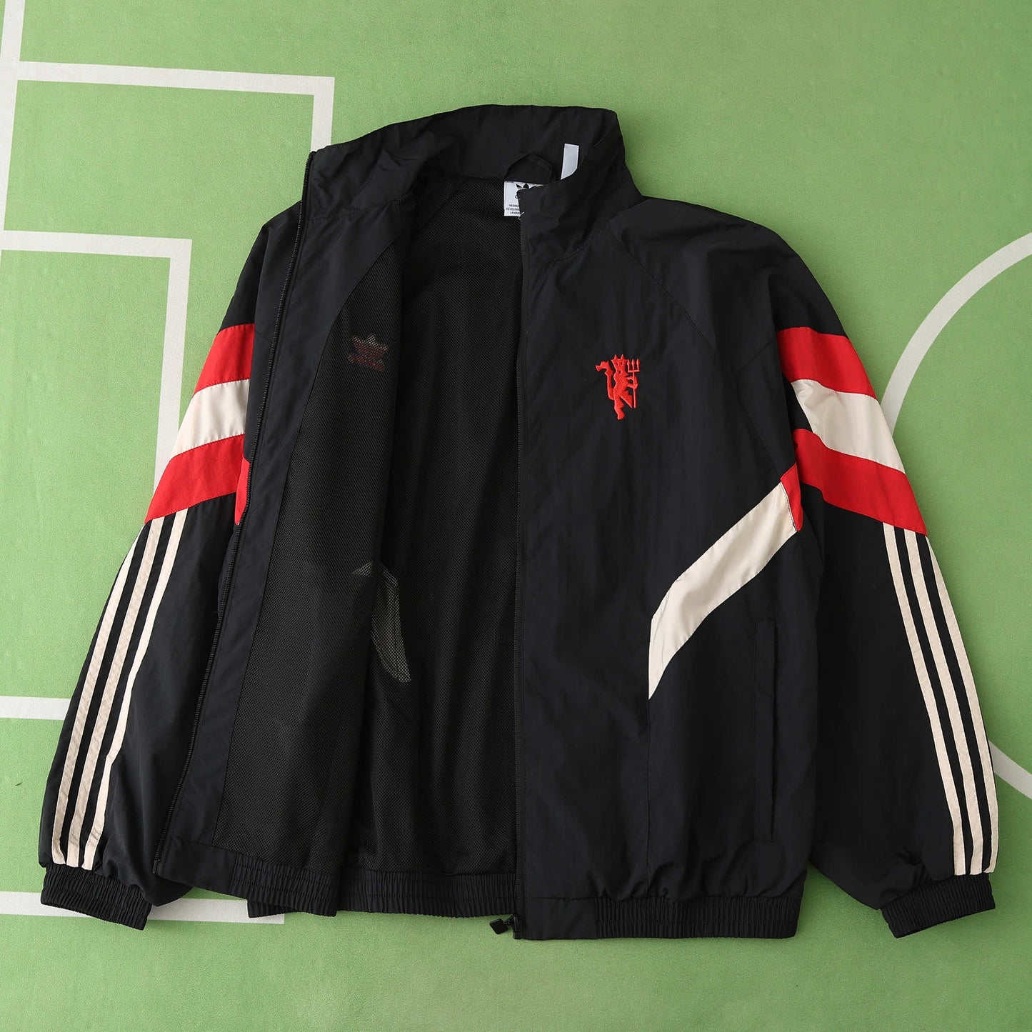 MANCHESTER UNITED 24/25 WINDBREAKER