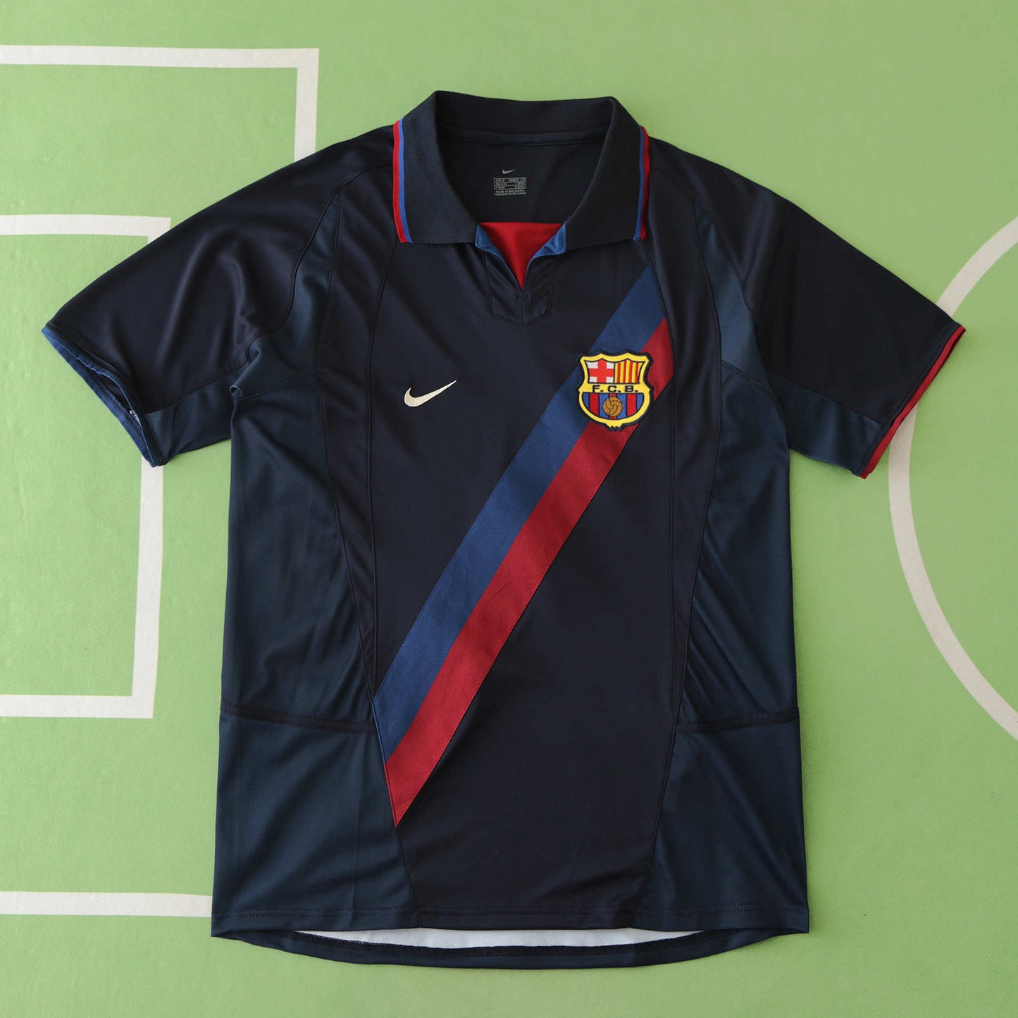 FC BARCELONA 02/03 THIRD KIT RETRO